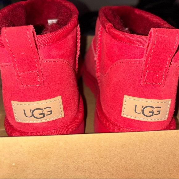 Ugg ultra mini boots size 8 - Picture 4 of 4